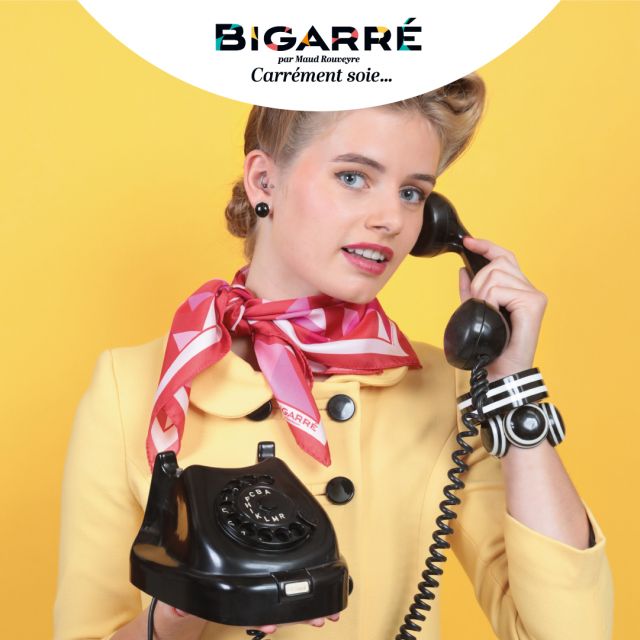 Le petit carré de soie Le Fabuleux Tan est un accessoire modulable parfait pour compléter votre tenue. Il s’accroche à l’anse de votre sac à main. Il peut être noué autour du cou, dans vos cheveux ou encore sur vos cheveux. A vous de vous approprier les différentes façons de le porter...

🇫🇷
#madeinfrance #fabriqueenfrance #fabricationfrancaise #bandeau #foulardensoie #foularddesoie #carreensoie #carredesoie #serielimitee #graphique #couleur #accessoiredemode #personnalisation #nouveauté #soie #twilldesoie #createurfrancais #creatricefrancaise🇫🇷