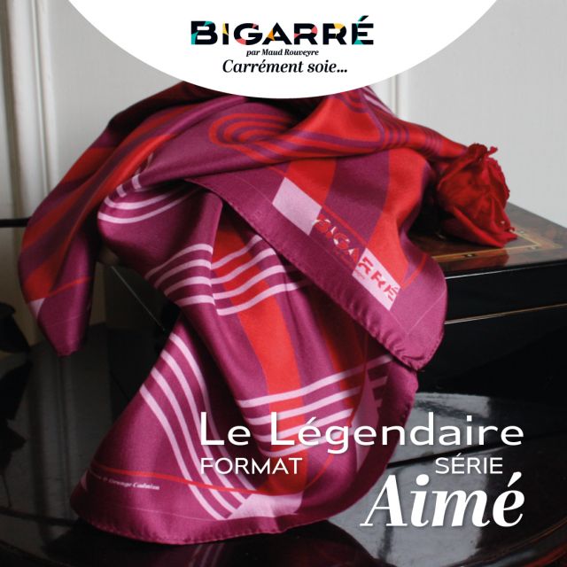 Il est tellement facile à porter notre foulard Le Légendaire Aimé ! 
Ce carré de 87 cm vous enveloppe de douceur et d'Amour grâce à son imprimé au petit cœur stylisé en son centre...
Une belle idée pour un cadeau de fête des mères ! 😉

🇫🇷
#madeinfrance #fabriqueenfrance #fabricationfrancaise #bandeau #foulardensoie #foularddesoie #carreensoie #carredesoie #serielimitee #graphique #couleur #accessoiredemode #personnalisation #nouveauté #soie #twilldesoie #createurfrancais #creatricefrancaise #fetedesmeres2023 #fetedesmere #fetedesmères #fêtedesmeres