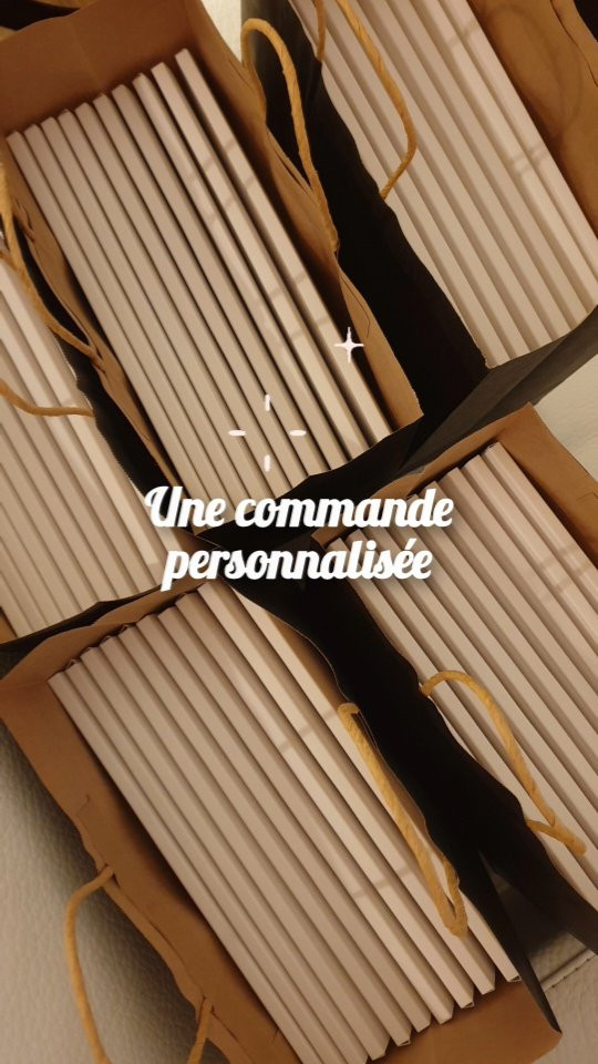 À commande personnalisée, livraison spéciale ! ❄madeinfrance fabricationfrancaise foulardensoie serielimitee carreensoie personnalisation